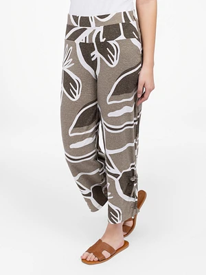 Flared pull-on ankle pant