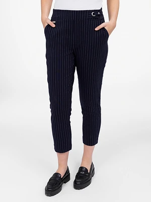 Capri habillé étroit semi-ajusté à enfiler