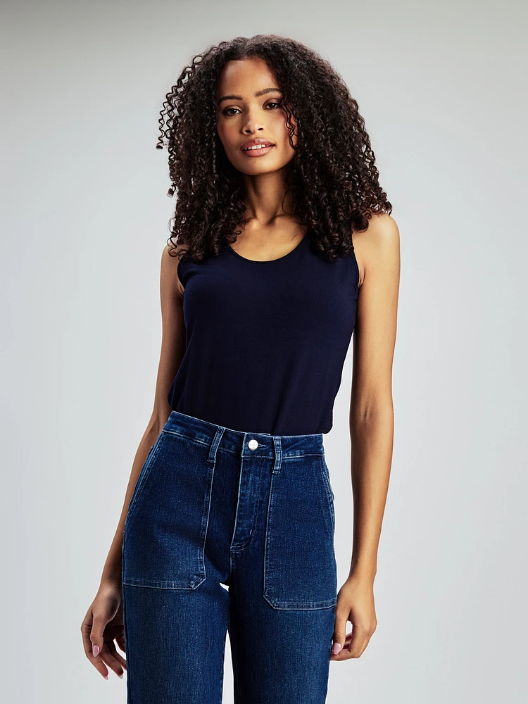 Semi-fitted tank top