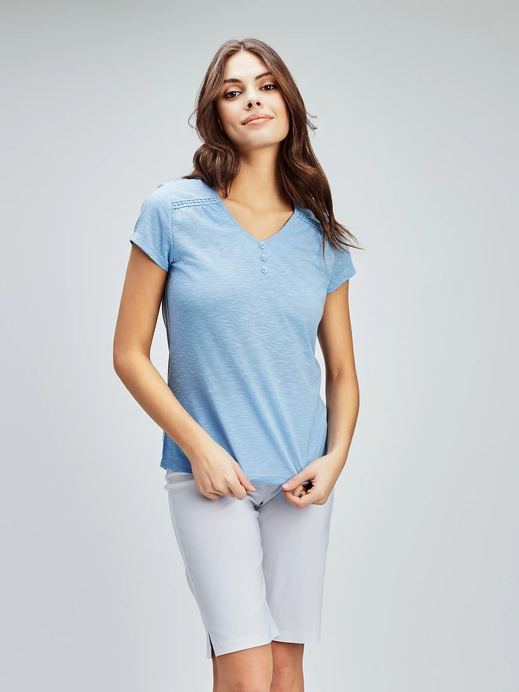 Short-sleeve semi-fitted t-shirt