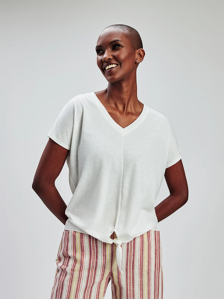Short-sleeve semi-fitted t-shirt