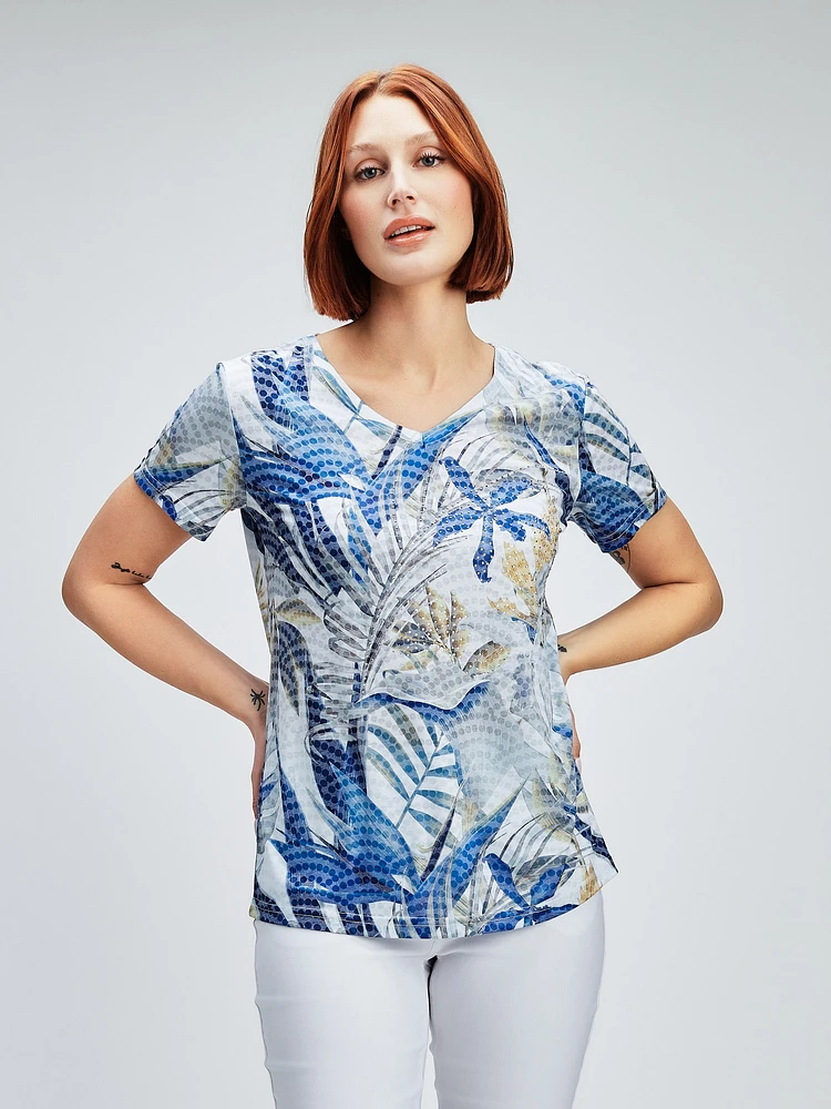 Short-sleeve semi-fitted t-shirt