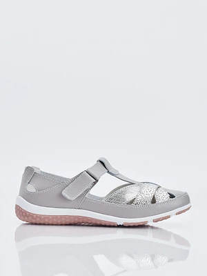 Sandal