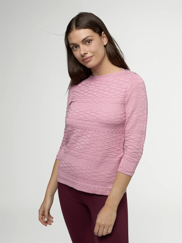 3/4-sleeve semi-fitted pullover sweater