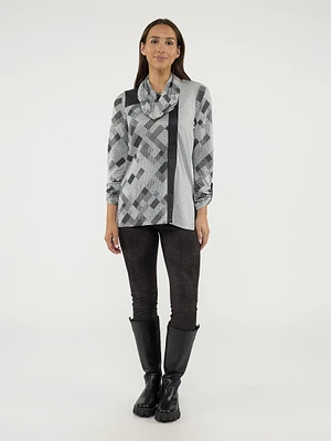 Long-sleeve semi-fitted knit tunic