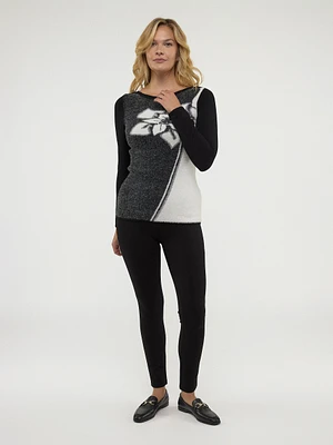 Long-sleeve semi-fitted pullover sweater