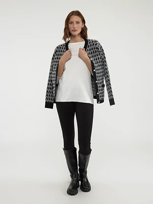 3/4-sleeve semi-fitted pullover sweater