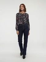 Long-sleeve semi-fitted t-shirt