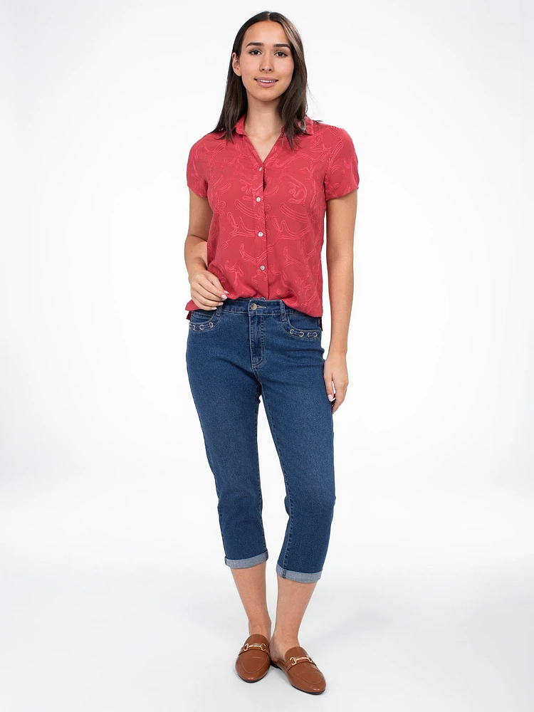 Short-sleeve semi-fitted blouse with buttons