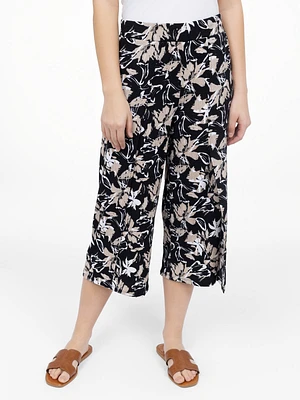 Flared pull-on capri