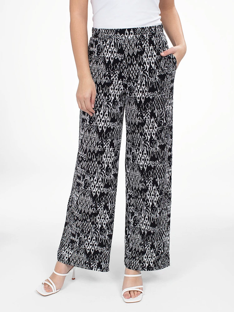 Flared casual pull-on pant
