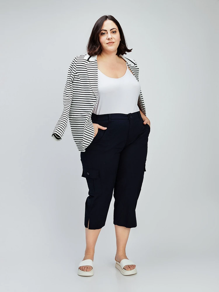 Straight semi-fitted capri