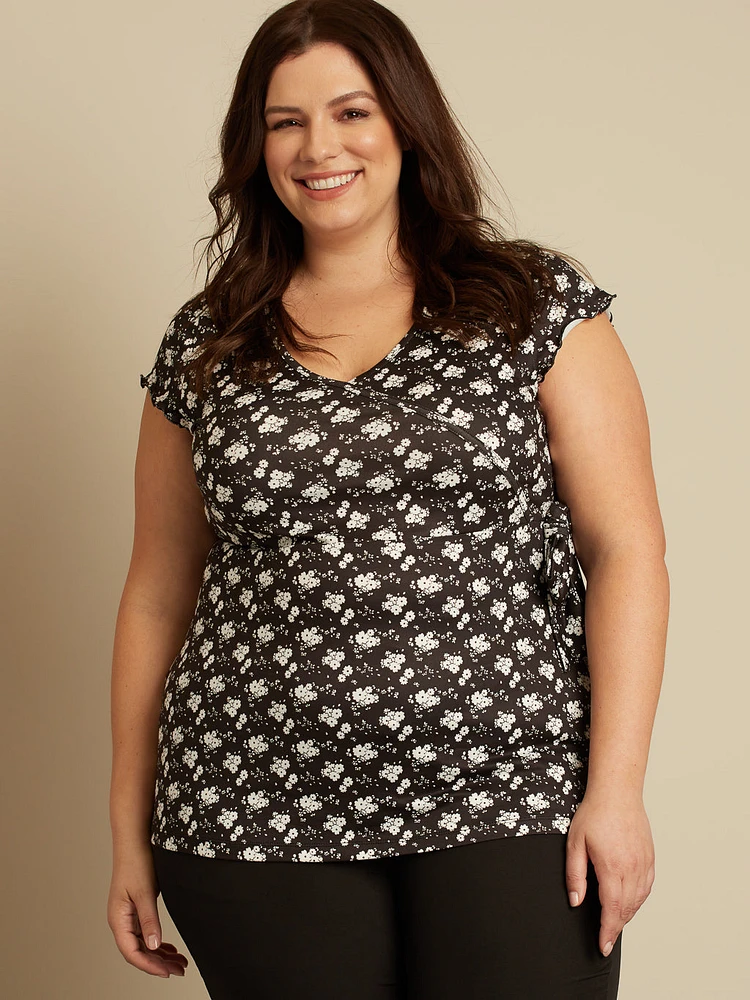 Short-sleeve flared t-shirt