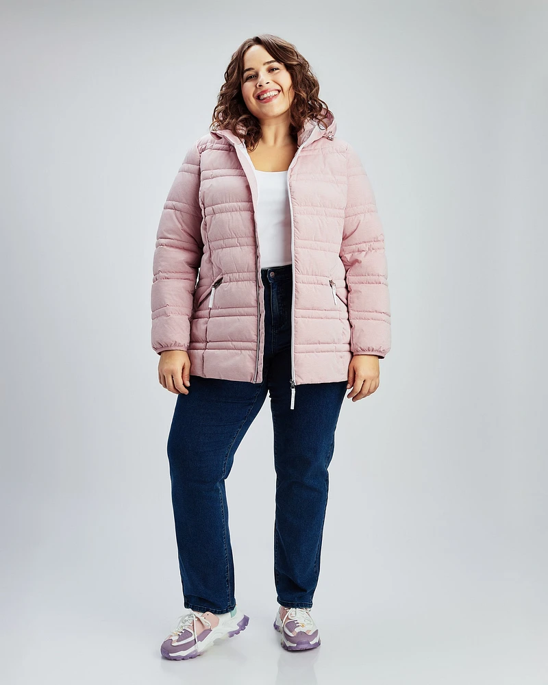 Short semi-fitted coat
