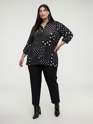 3/4-sleeve semi-fitted blouse with buttons