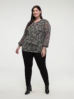 Long-sleeve semi-fitted t-shirt