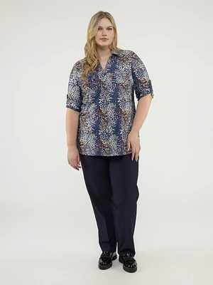 3/4-sleeve semi-fitted blouse with buttons