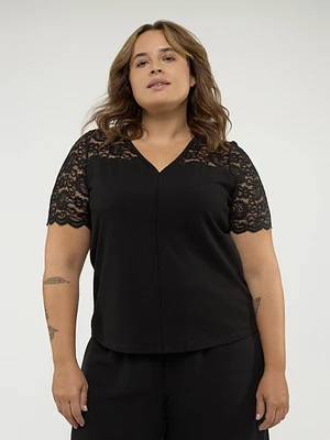 Short-sleeve semi-fitted t-shirt