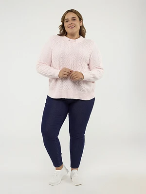 Long-sleeve semi-fitted pullover sweater
