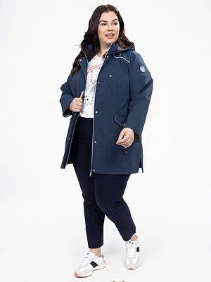 Semi-fitted coat