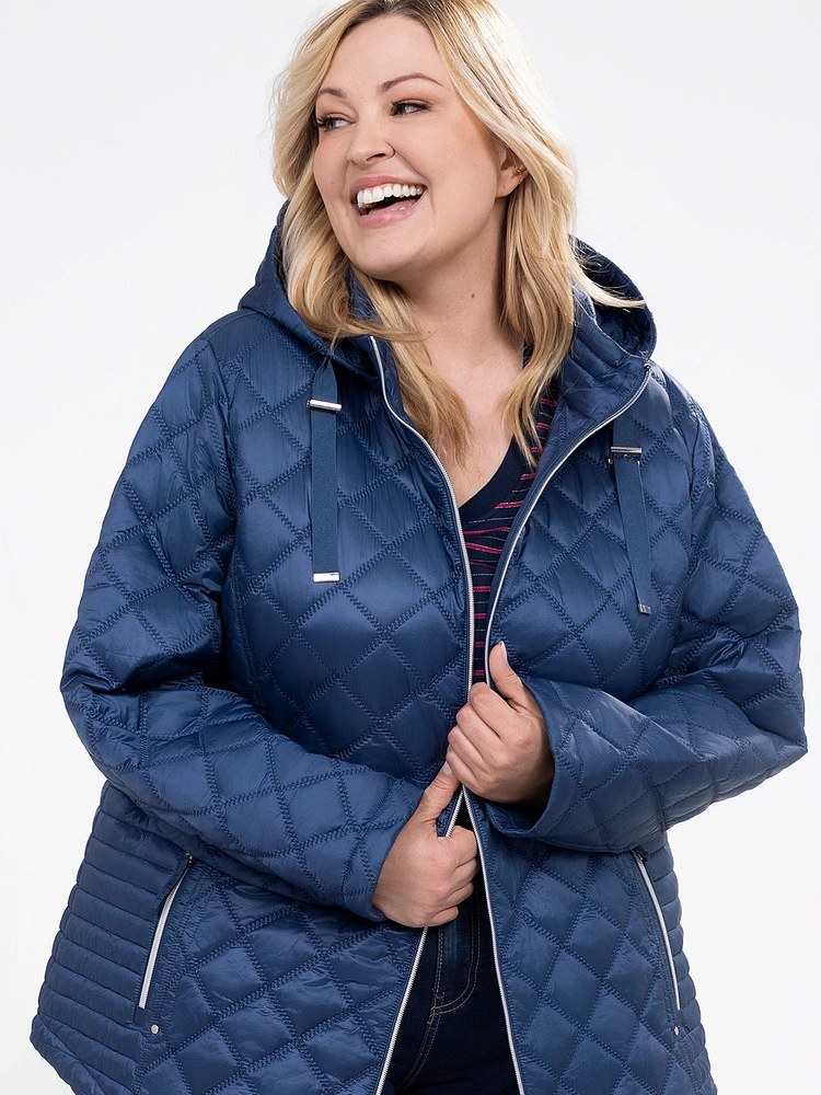 Short semi-fitted coat