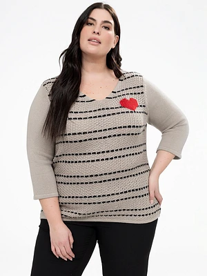 3/4-sleeve semi-fitted pullover sweater