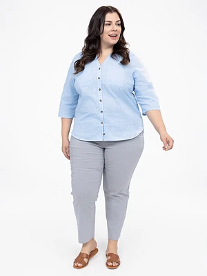 3/4-sleeve semi-fitted blouse with buttons