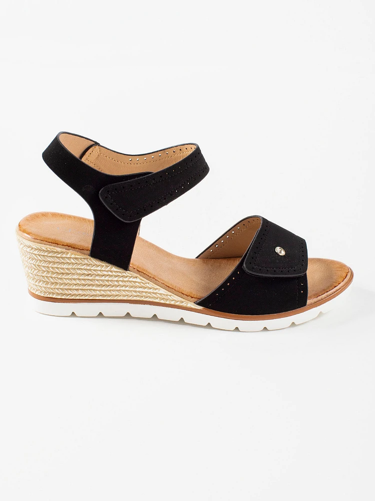 Wedge sandals