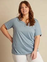 Short-sleeve semi-fitted t-shirt