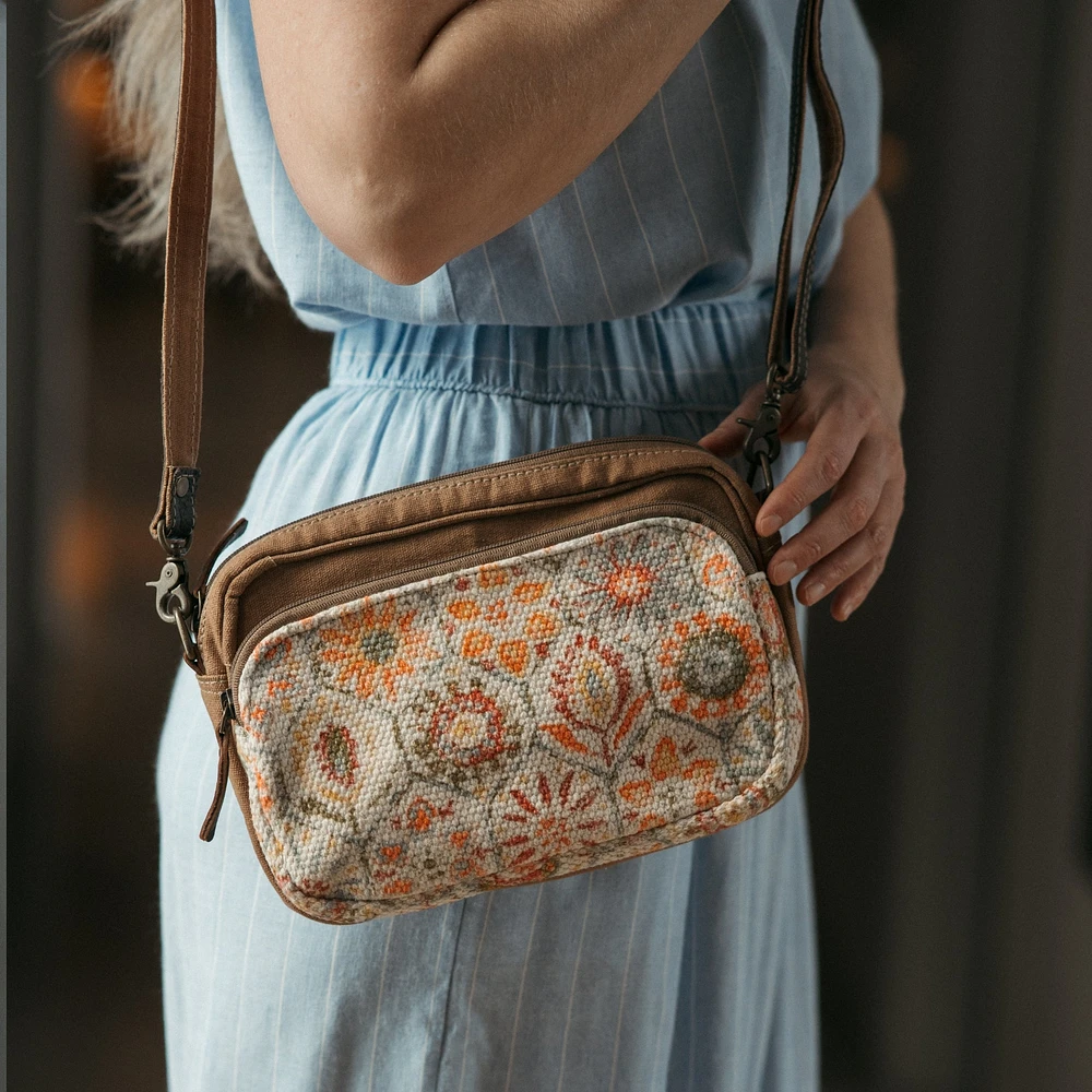 Addison Wristlet