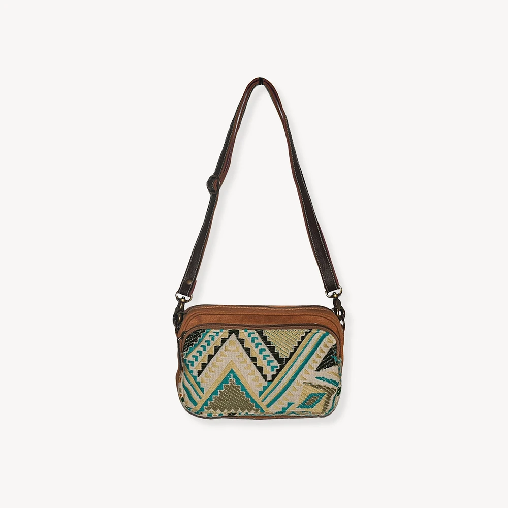 Scarlet Wristlet