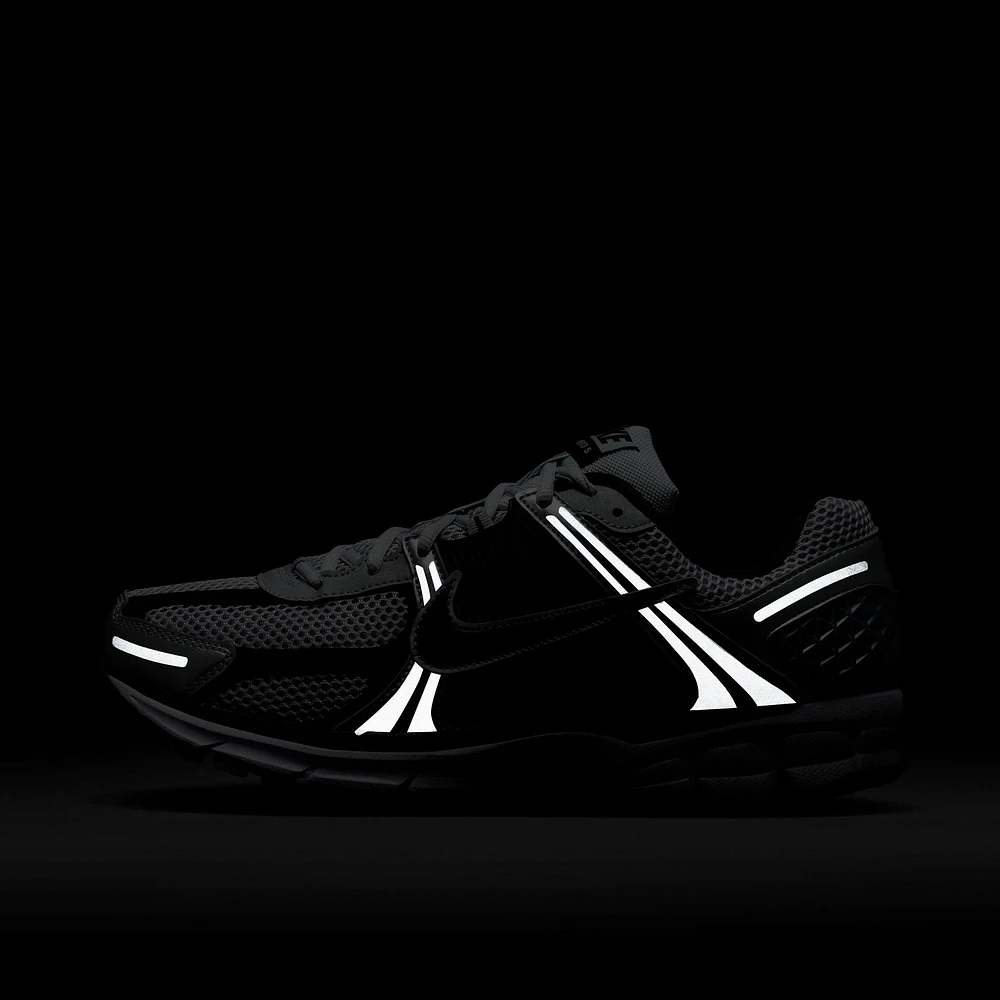 Nike Zoom Vomero 5 Metallic Silver / Black - Pure Platinum