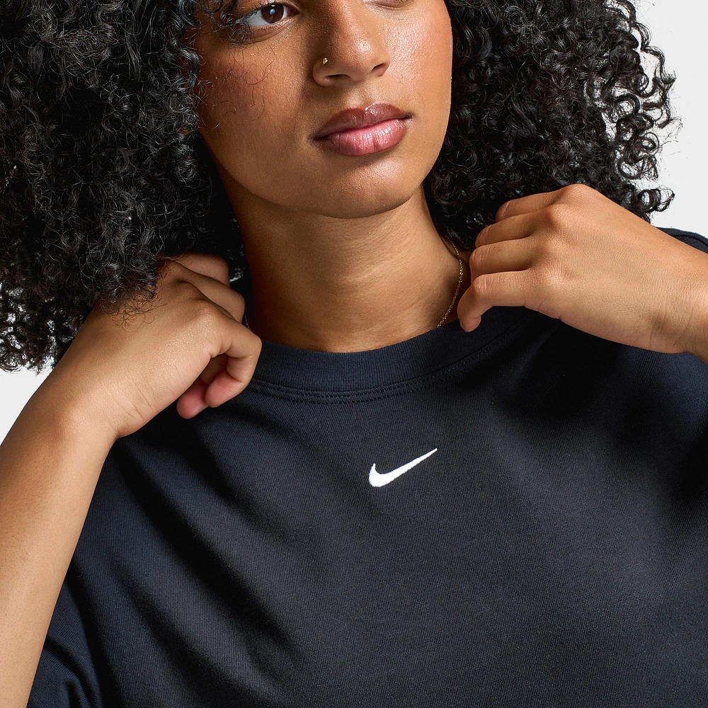 Nike Sportswear Women's Essential Boxy T-Shirt Black / White
