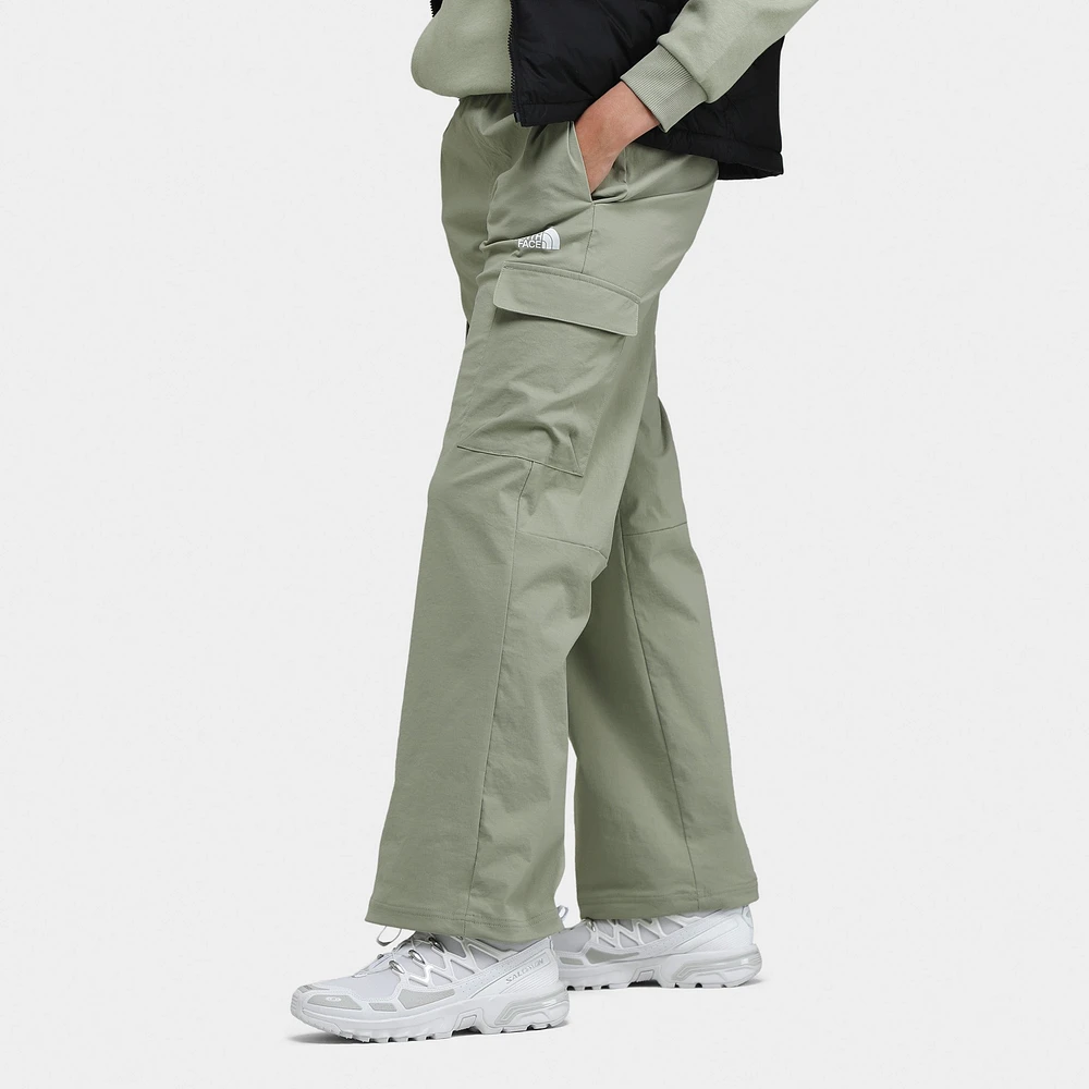 The North Face Women's Highwaisted Cargo Pants / Tea Green