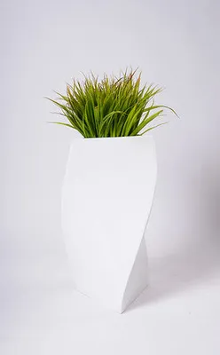 28" White Glossy Planter