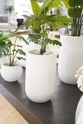 32" PLANTER DECO  - WHITE