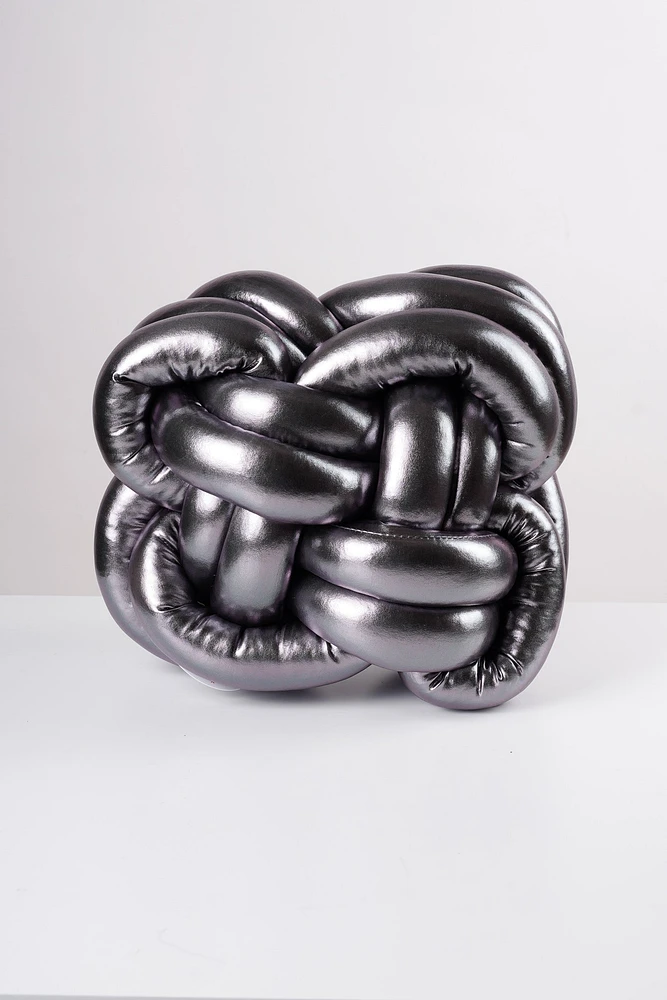 Globular Knot Cushion - Dk. Silver