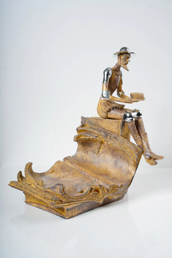 16" Sitting Don Quijote - Loire Collection