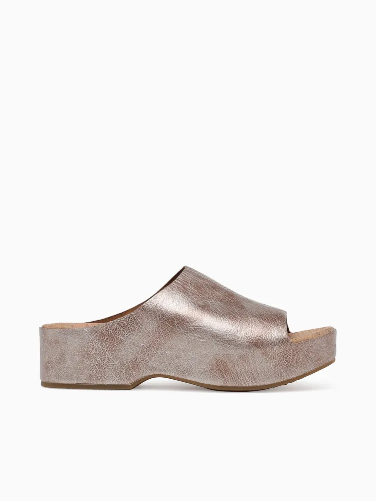 Yazmin Lt Gold Met Leather