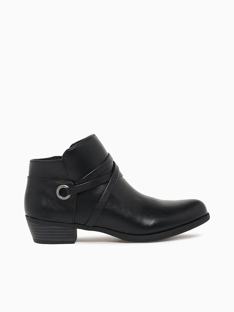 Amara Black
