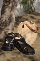 Stefan Sandal