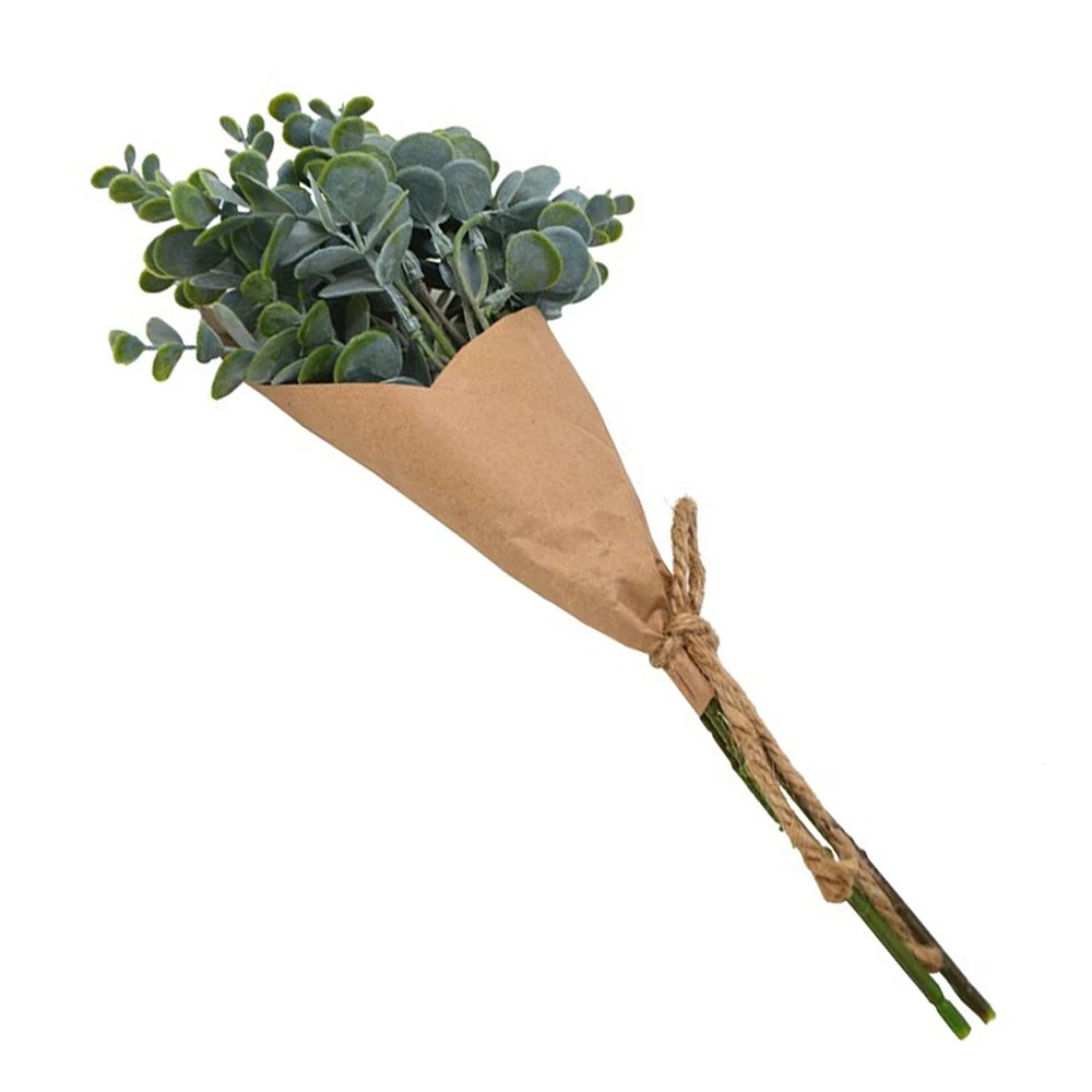 Bouquet d'eucalyptus enveloppé