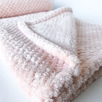 Jeté Kozy texturé - Rose