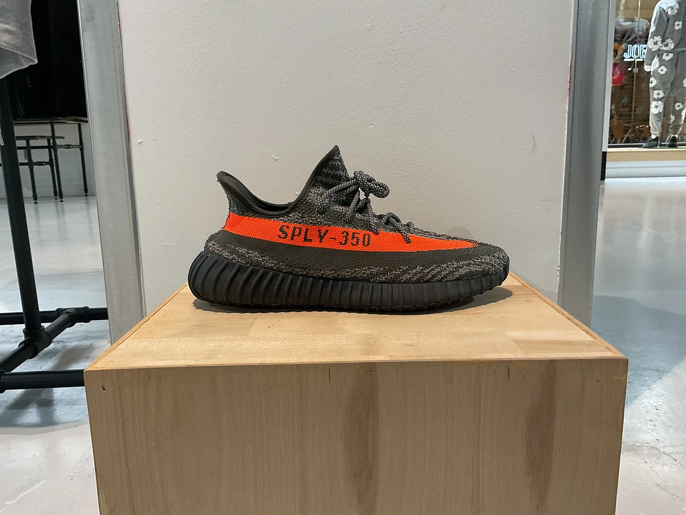 Pre-Owned Yeezy Boost 350 V2 'Carbon Beluga'