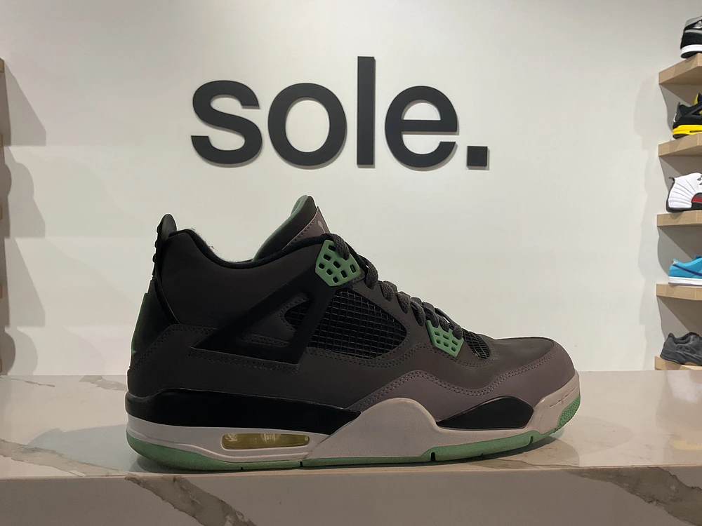 Pre-Owned Air Jordan 4 Retro 'Green Glow'