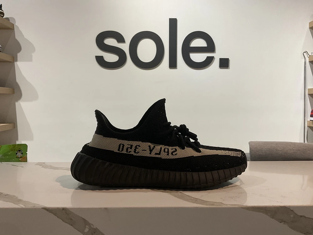 Pre-Owned Yeezy Boost 350 V2 'Oreo'