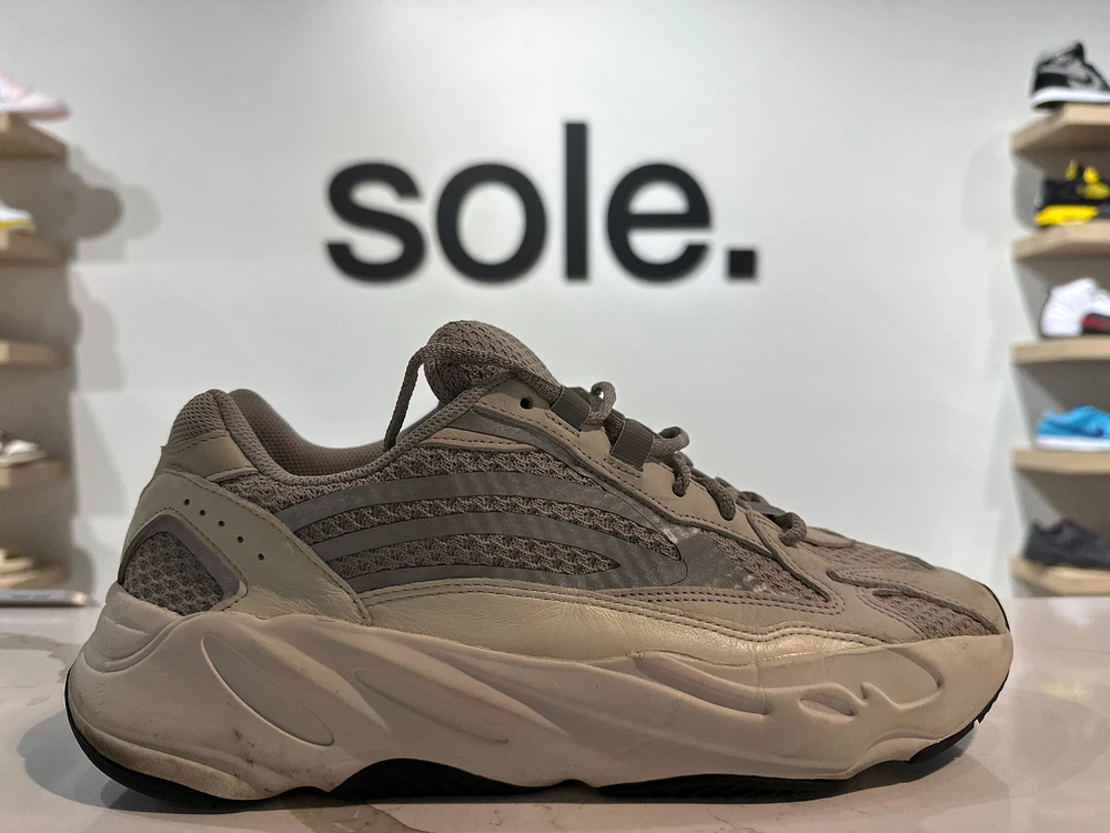 Pre-Owned Yeezy Boost 700 V2 'Static' 2023