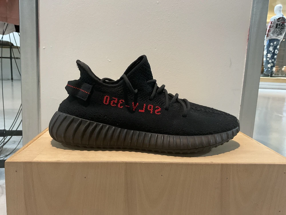 Pre-Owned Yeezy Boost 350 V2 'Bred'