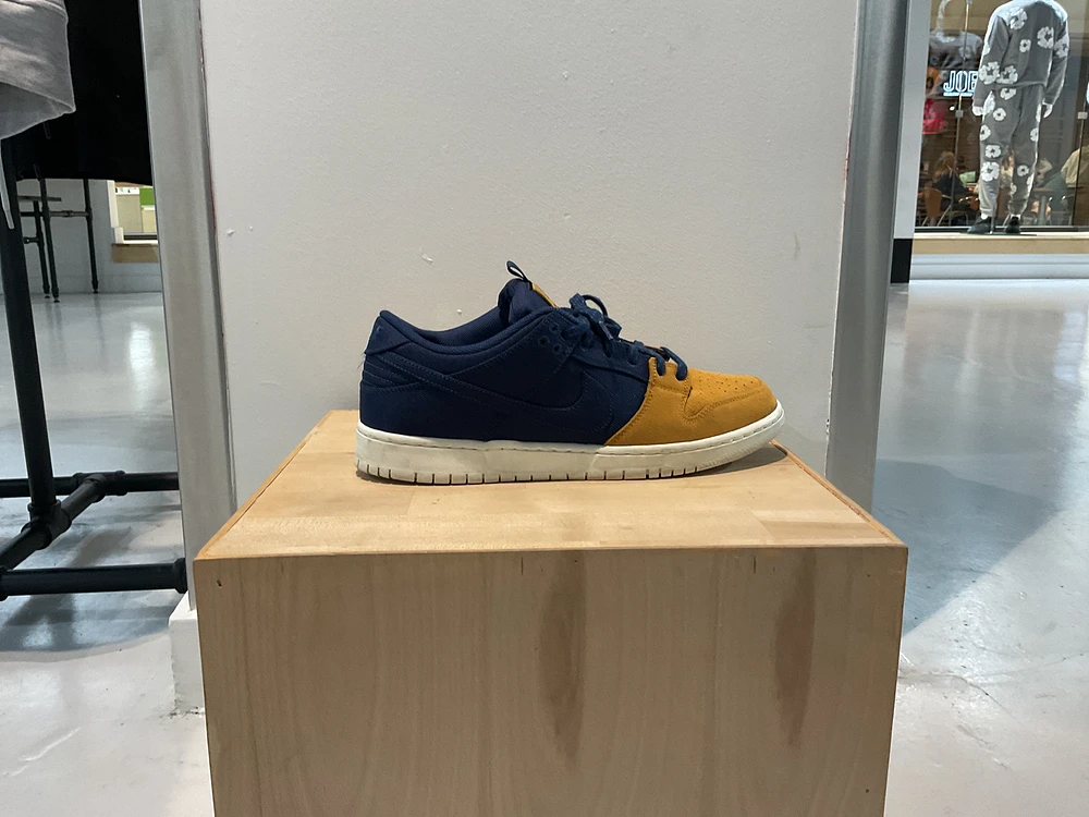 Pre-Owned Dunk Low SB 'Navy Desert Ochre'