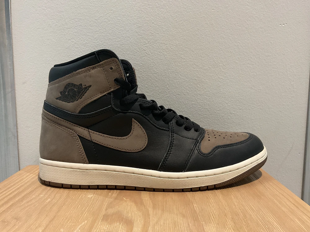 Pre-Owned Air Jordan 1 Retro High OG 'Palomino'